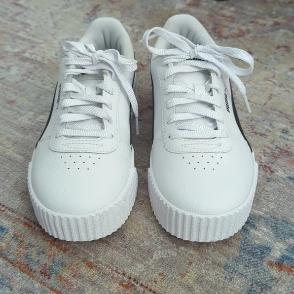 Puma Carina Platform Sneaker Size 8.5 Black and White - Picture 3 of 6